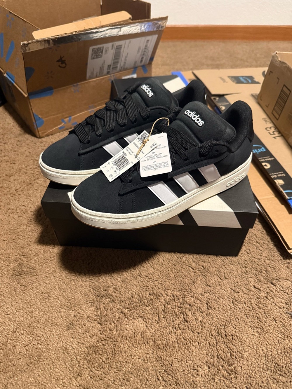 adidas court alpha New